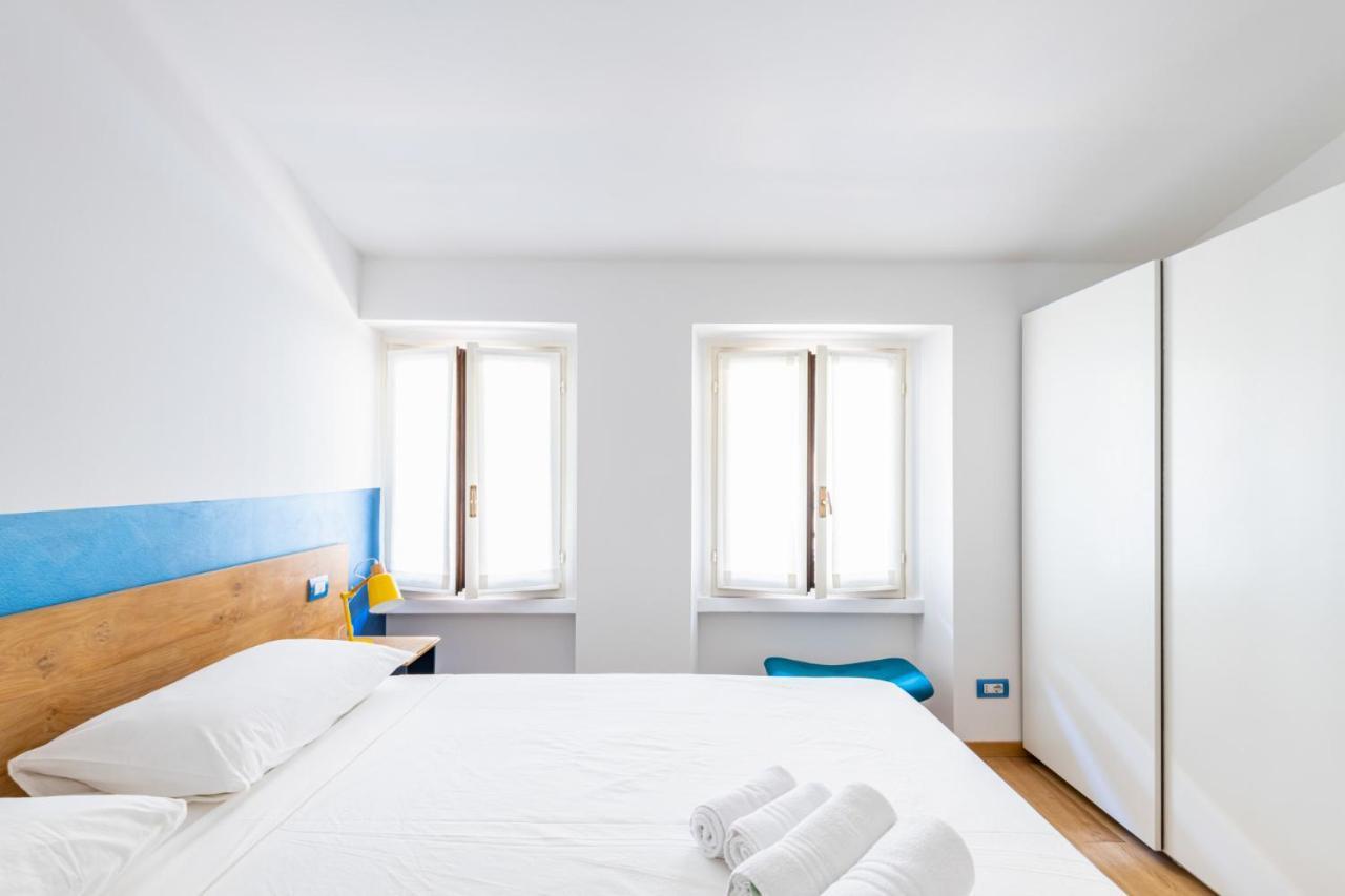 Easylife - Romantico Appartamento Sulla Darsena Milão Exterior foto
