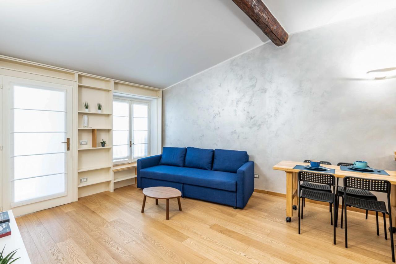 Easylife - Romantico Appartamento Sulla Darsena Milão Exterior foto