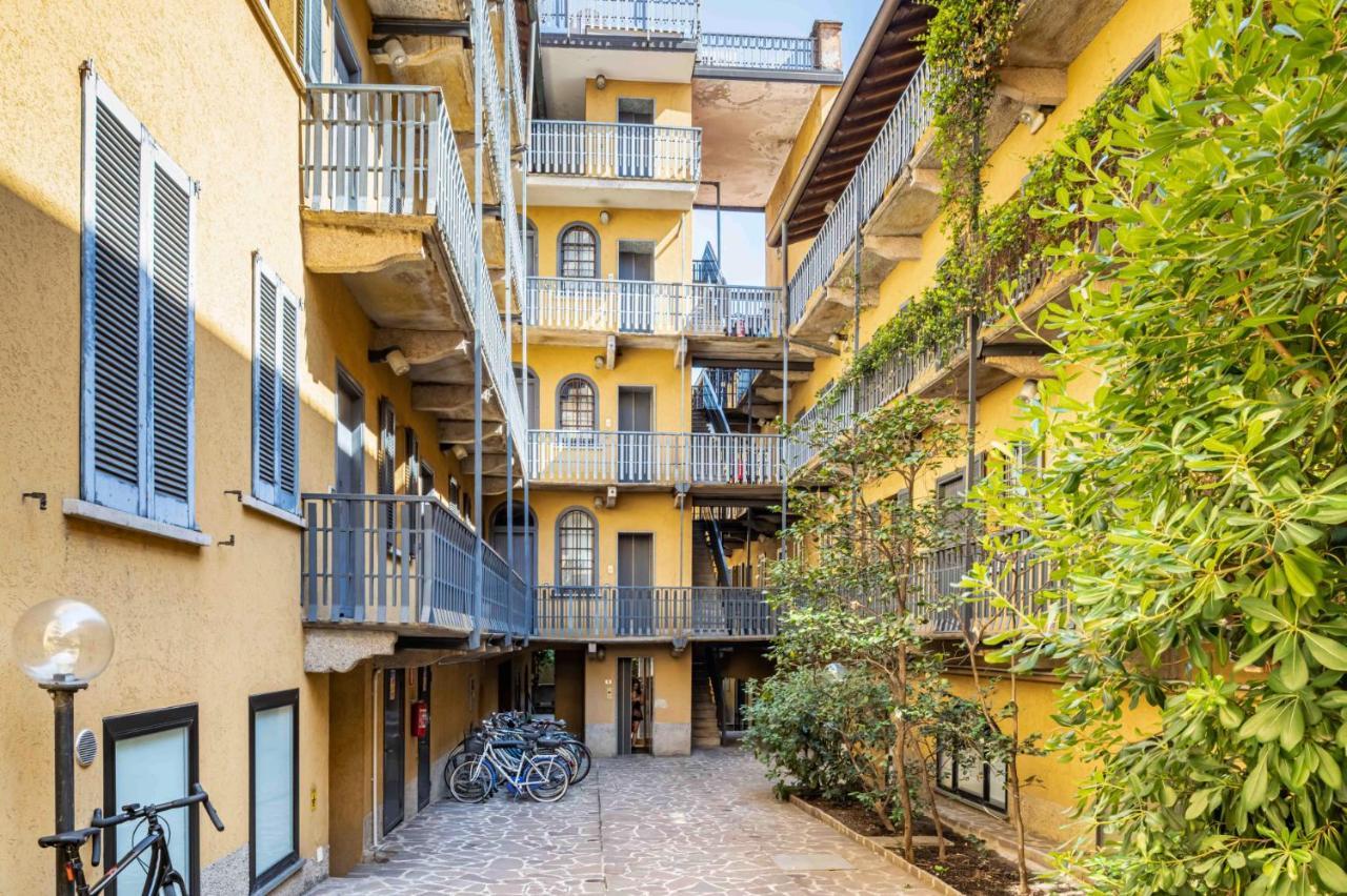 Easylife - Romantico Appartamento Sulla Darsena Milão Exterior foto