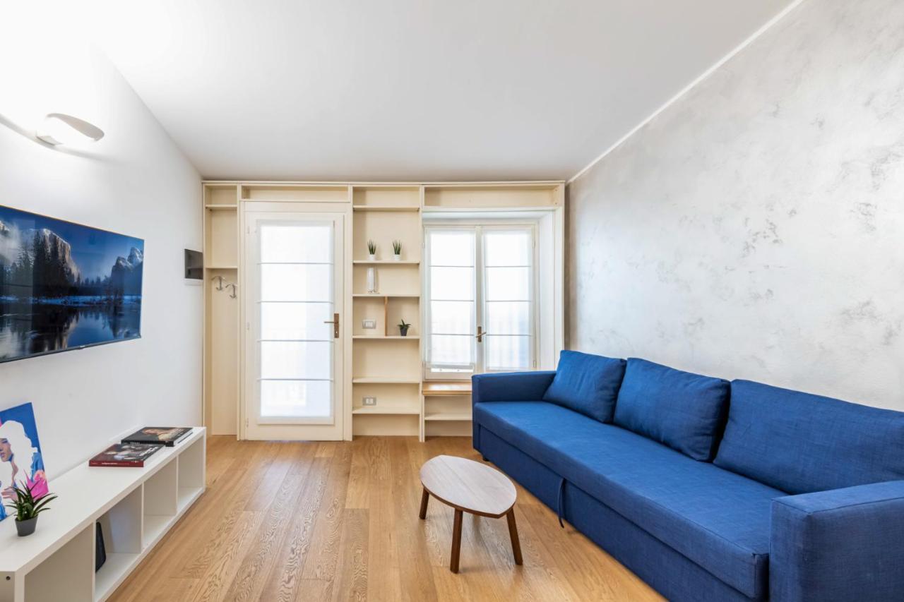 Easylife - Romantico Appartamento Sulla Darsena Milão Exterior foto
