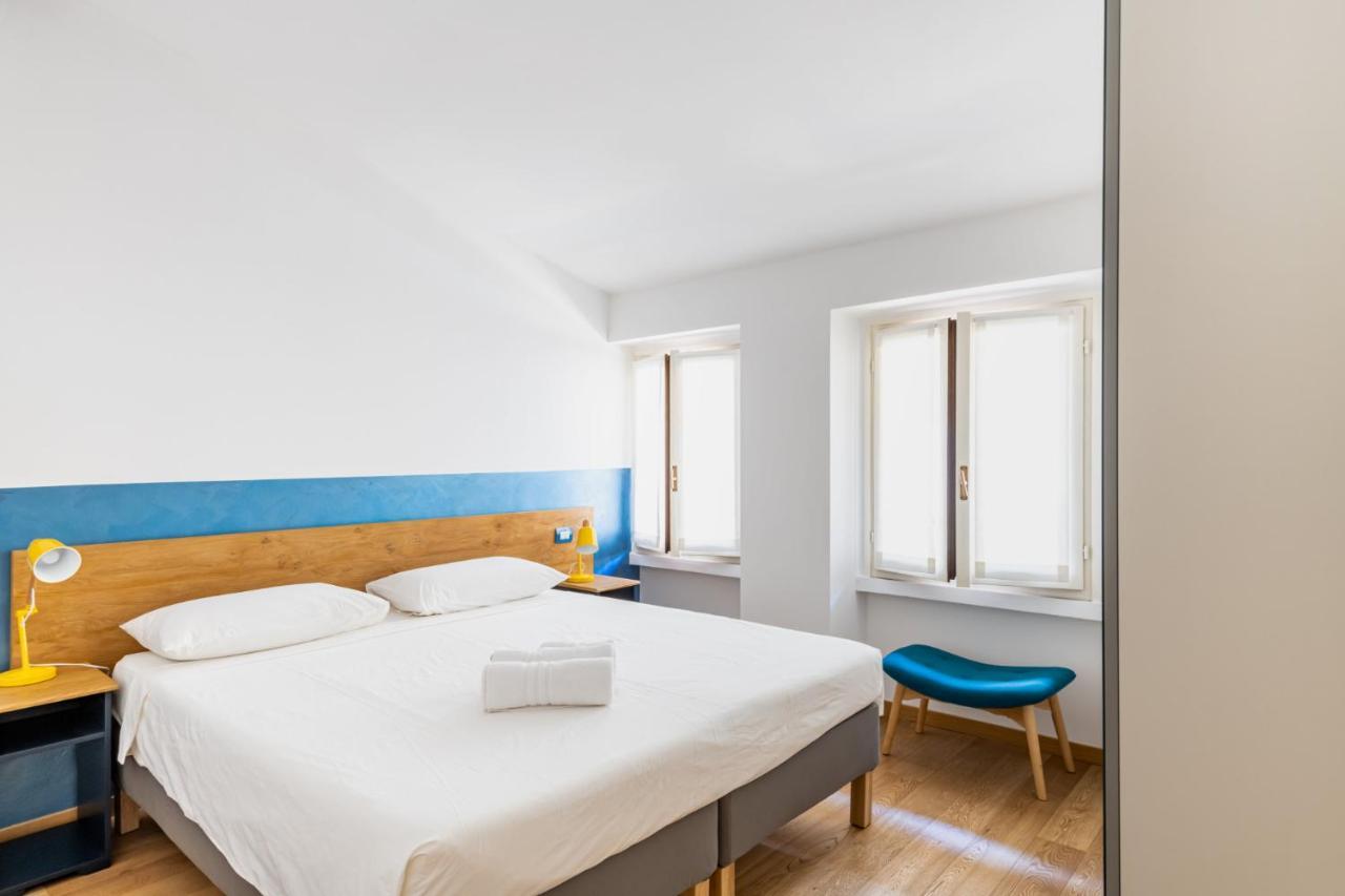 Easylife - Romantico Appartamento Sulla Darsena Milão Exterior foto